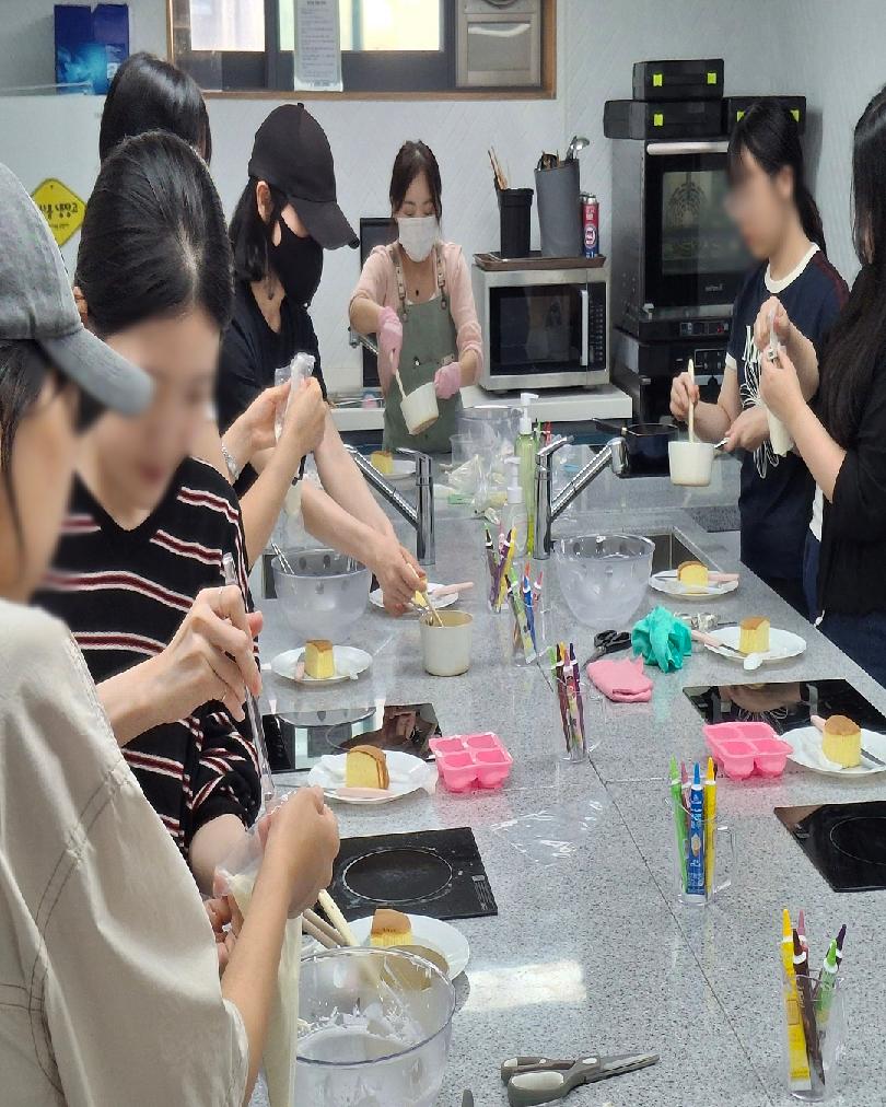 2026.7.27.왁뿌키티케이크1.jpg
